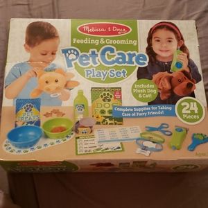 Melissa and Doug Pet Care playset
